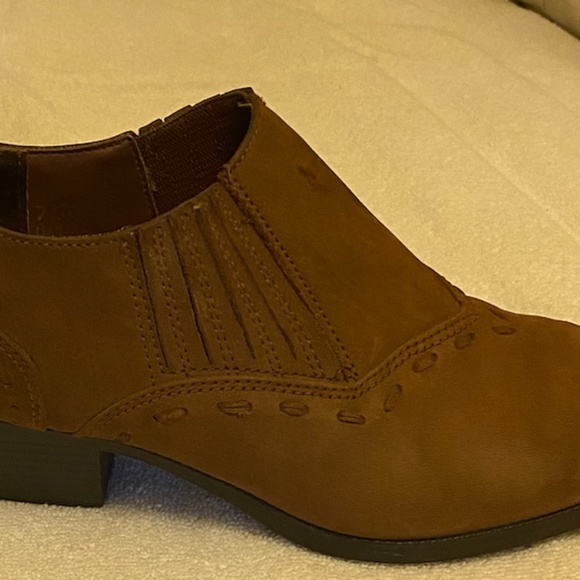 Brown Suede Leather " Rodeo"  Bootie. - Picture 3 of 7